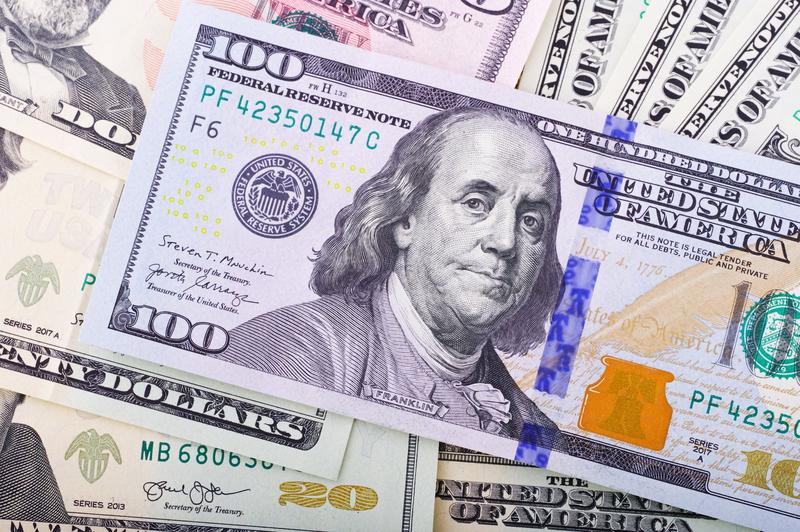 アメリカ政治経済は世界の潮流に飲まれたが、 選挙戦は国内に向いた