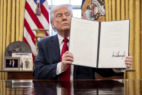トランプ関税は中国製PVを廃し米国エネルギー輸入で切り抜けよ