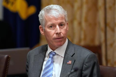 米国エネルギー長官が英国・ドイツの脱炭素政策を猛批判