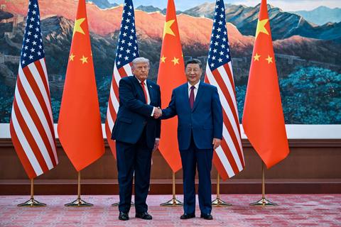 トランプ大統領の支持率低下と予測不能な米中関係の行方 ～米欧関係悪化の一方で目立つ高市政権の対米協調重視姿勢～｜日米中関係／ヒアリング