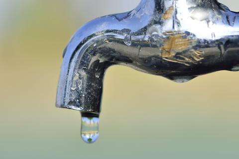 米水道網麻痺は戦争の一環か